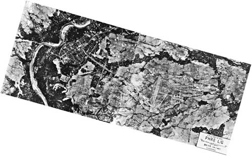 Two photo macro mosaic of Phrae